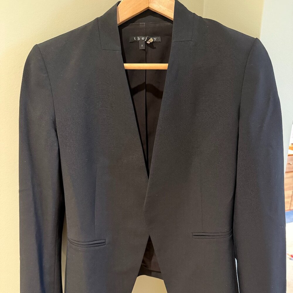 Theory angled blazer jacket in black no buttons